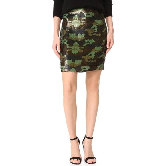 L'AGENCE NWT $595 Sequin Embellished Camouflage Camo Phoebe Mini Skirt Size XS 2 - Picture 1 of 7